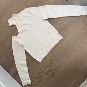 Abercrombie & Fitch Off-the-shoulder sweater